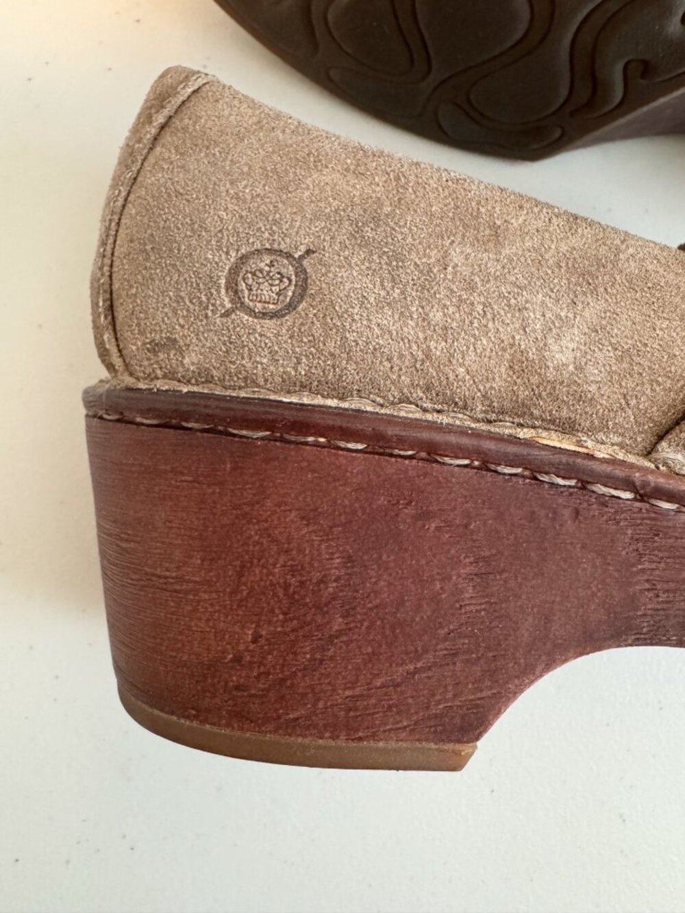 Born Toby Duo Suede Clogs Size 9 Burnished Distressed Wedge Goblincore Boho Chic - Picture 9 of 11
